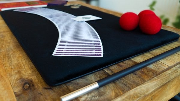 CLOSE UP PAD